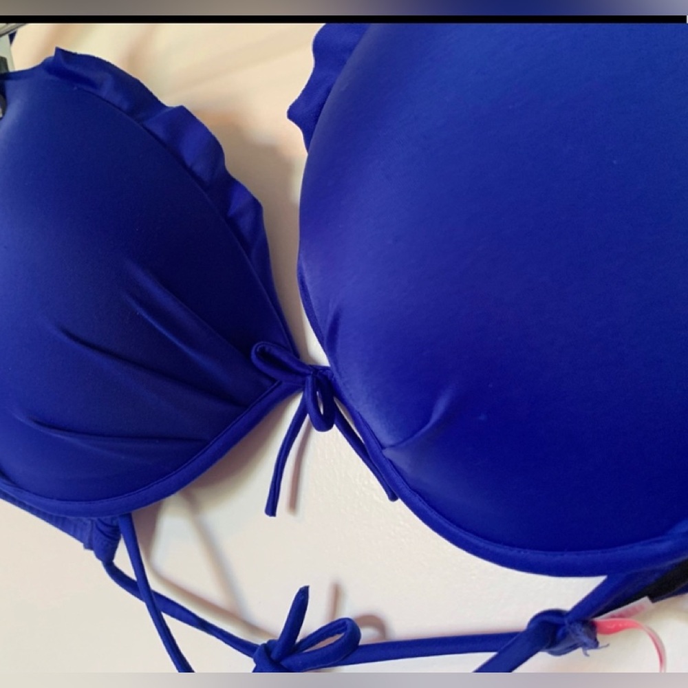 🔥2/$30 Victoria’s Secret Push up Bikini top 🔝 - Picture 4 of 4